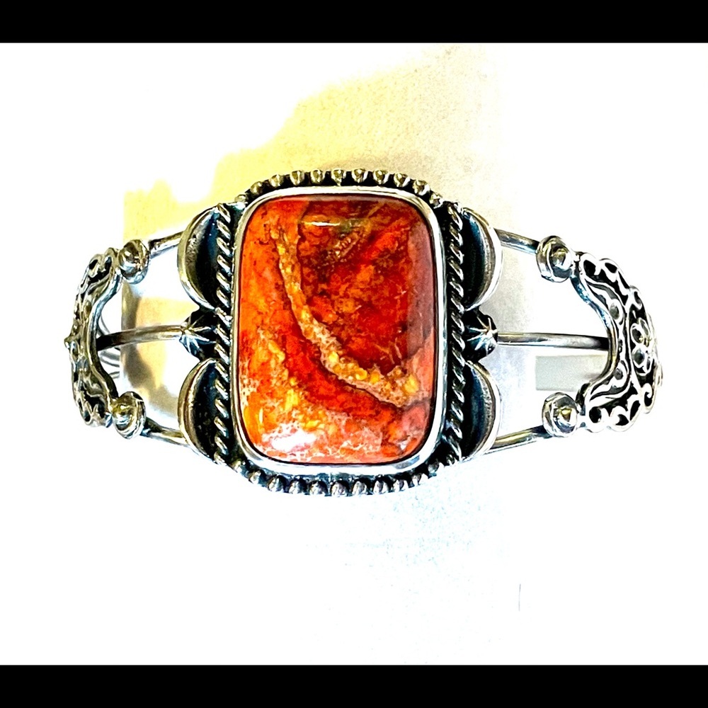 Substantial Spiny Oyster Bracelet